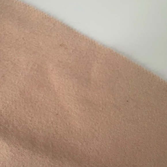 Bloomingdale's Cashmere Scarf Womens OS Pink Fringe Made in Germany Quiet Luxury - Picture 5 of 6